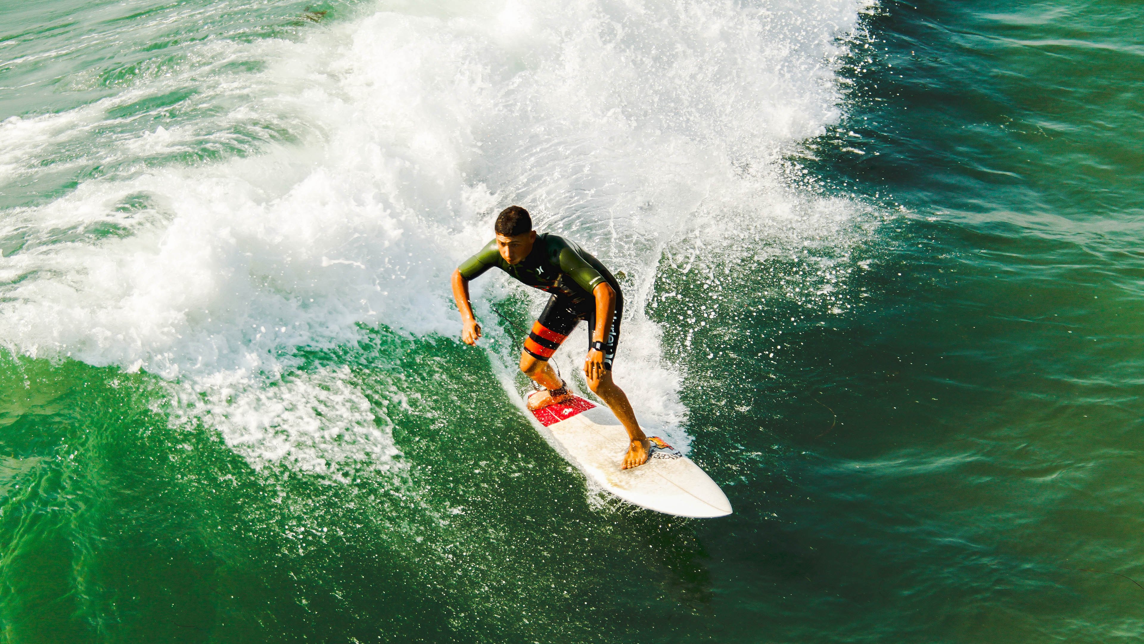 快攻战术与阵地进攻相结合，节奏掌控良好，快攻战术的特点